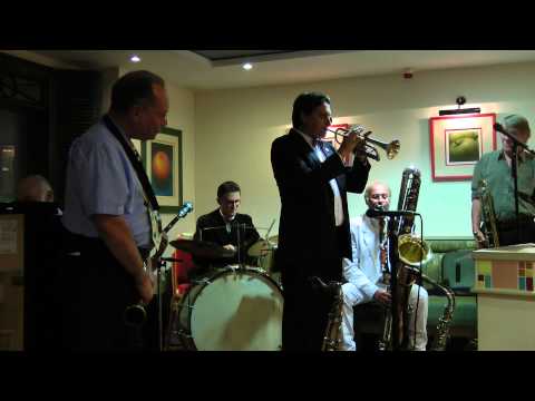 "SORRY": ANDY SCHUMM and his BIXOLOGISTS at WHITLEY BAY 2010