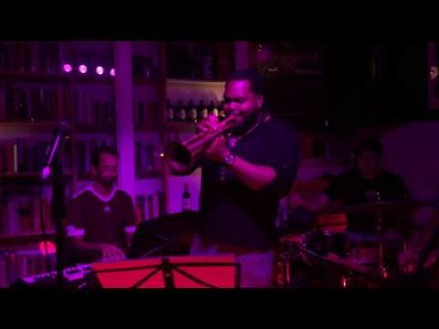 Alexis Baro trumpet solo on Sigueme at Poetry Jazz