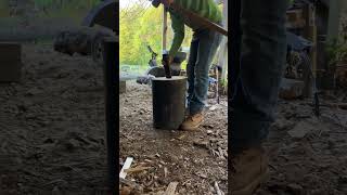 Download lagu #Splitting wood ￼#wedge #Sledgehammer￼￼ mp3