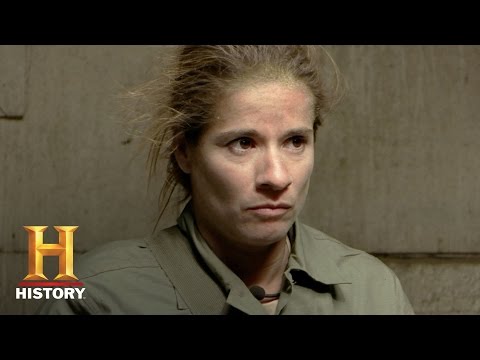 The Selection: Bonus: #8 Mirror Room (Episode 1) | History