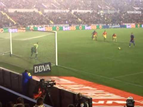 Penalti valdes levante-barcelona 25/11/2012