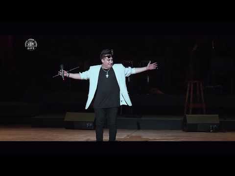 ROBERTICO COMEDIANTE FESTIVAL DEL HUMOR 2018