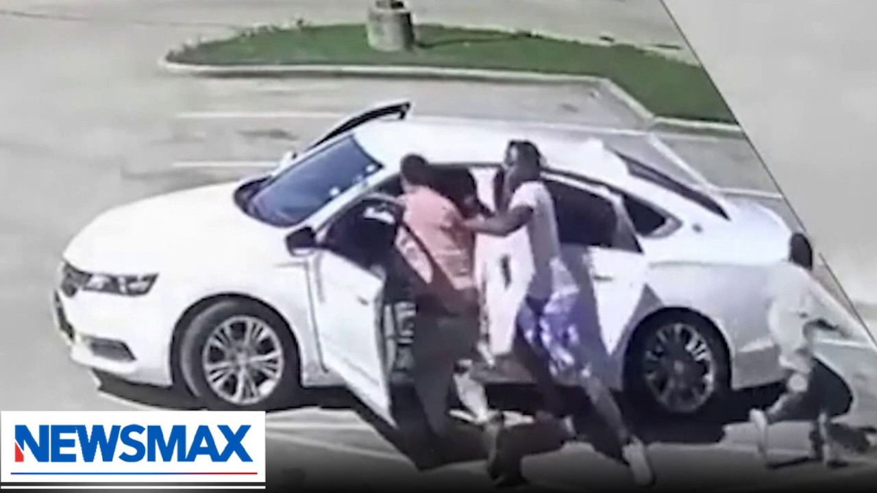 Texas dad protects family, fatally shoots armed carjacker | Wake Up America
