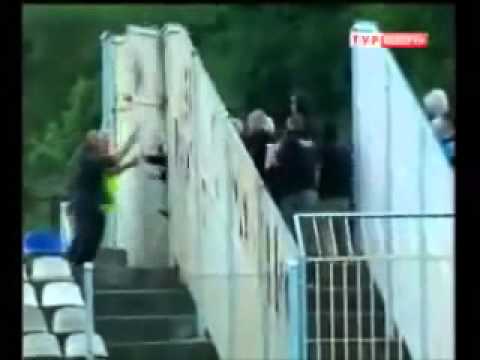 Dziadek za silny dla 20 kiboli!
