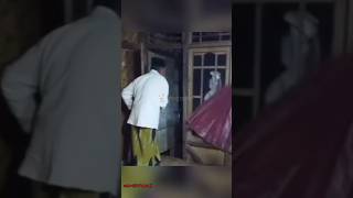 Download lagu TERROR KNOCKING ON THE DOOR, LUCKY THE FATHER DIDN'T HAVE A HEART BREAK 💀#trending #shorts #horro... mp3