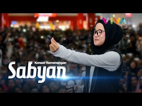 Lautan Manusia di Konser Sabyan Gambus, Nissa Sabyan Sampai Menangis!