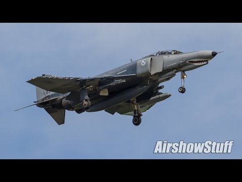 USAF F-4 Phantom II Arrival - Spirit of St Louis Airshow 2016