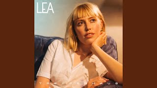 Musik-Video-Miniaturansicht zu Ende der Welt Songtext von LEA