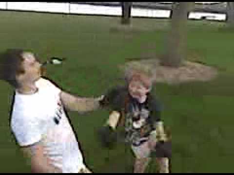 Boxing with low skill level, old vs. young