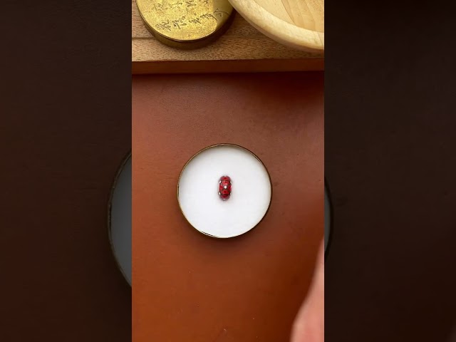Vídeo relacionado con Trollbeads Glasbead Azurtraum - Edición limitada TGLBE-20354, Vidrio