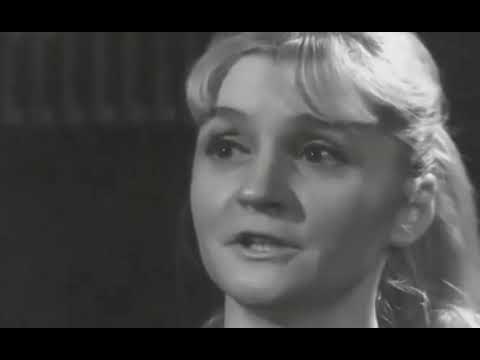 Василий Ливанов и Клара Румянова озвучивают "Малыш и Карлсон" (1970)