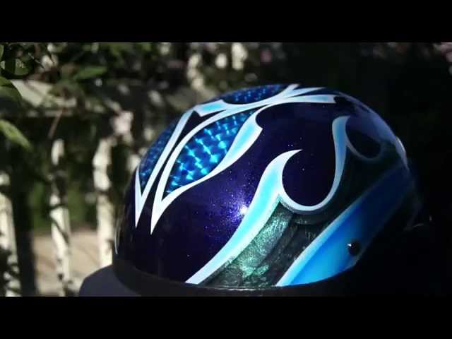 カスタムペイント　ダックテールヘルメット　リーフグラフィック