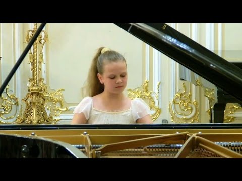 Pleshakova Marie-Louise Bortkiewicz Etude Op.15 No.9 in F sharp minor