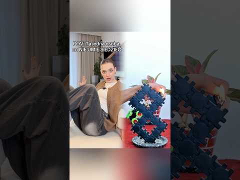 POV: Ta jedna osoba, co NIE UMIE SIEDZIEĆ 🙈  #rodzina#komedia#śmieszne #pov #acting #foryou #fypシ