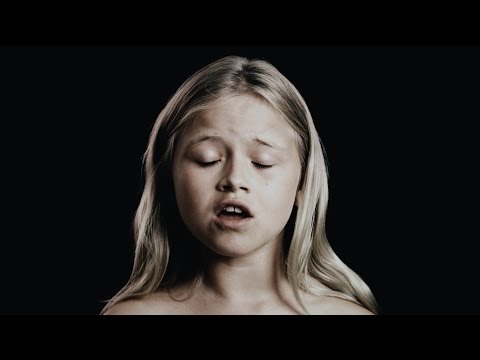 Julia Frej - Vi är skuggor (Officiell musikvideo)