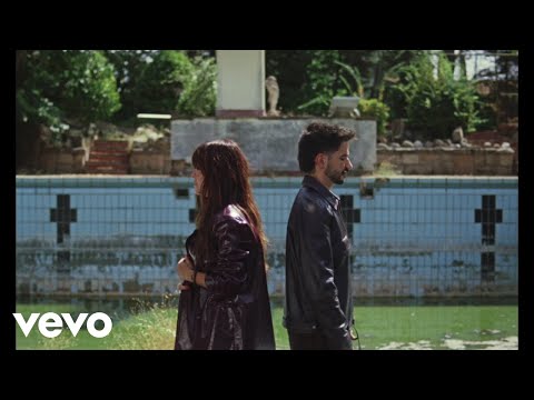 Vanesa Martín, Camilo - Maldita Mudanza (Video Oficial)