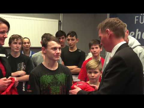 OSPA Sportstiftung fördert Boxer Ramsan Amkhadov