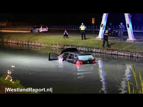Auto te water Honderdland Maasdijk