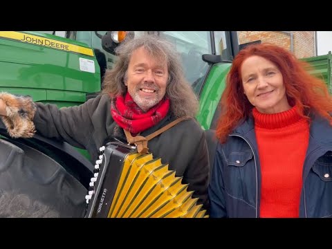 Anta Eņģele un Marko Ojala – Lāstekas kad krīt (Raimonds Pauls / Alfrēds Krūklis)