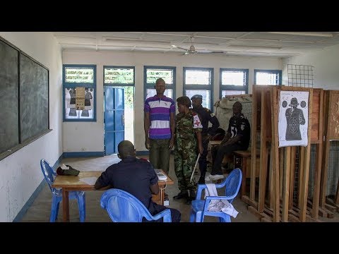 Visite médicale pour les nouvelles recrues des forces de l'ordre