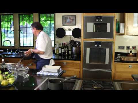 Lemon Drizzle Cake by Raymond Blanc