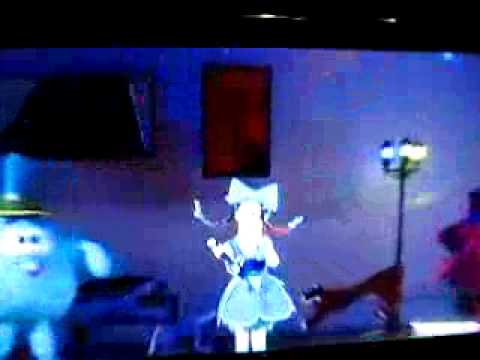 Violetta Volskaya 9 years - Kruglaya pesenka.flv