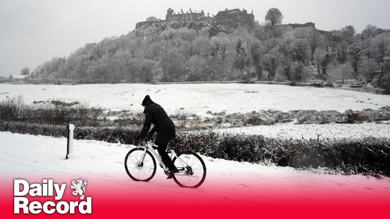 Weather: Three-day weekend snow warning issued for England, Wales and parts of Scotland
