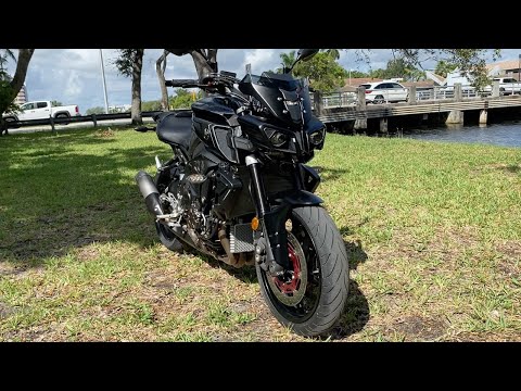 2017 Yamaha FZ-10 in North Miami Beach, Florida - Video 1