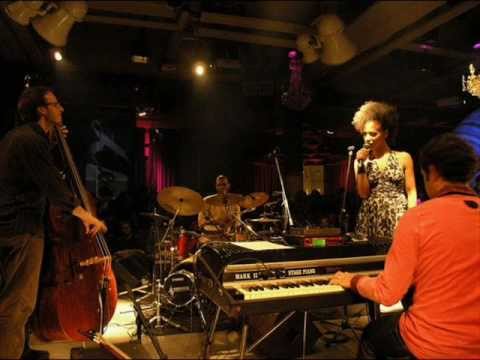 Loopless - Red Thing Called Love - 08