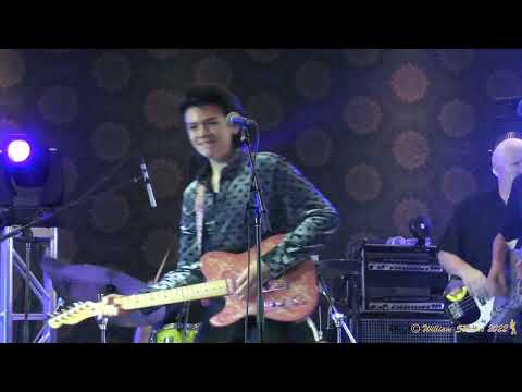 Finley Watkins - "Baby Let's Play House"