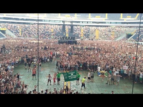 Total madness with Dimitri Vegas & Like Mike @ World Club Dome Frankfurt (2015)