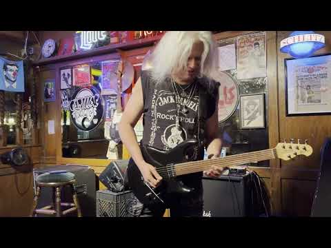 Istvan Alapi, Spain ( Chick Corea) live. Maui Sugar Mill Saloon, 2024.