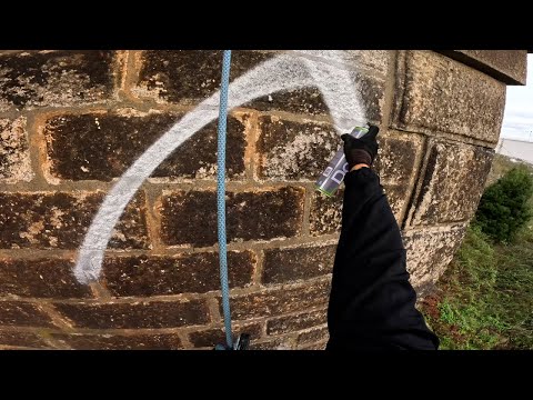 Daytime Rappel Graffiti in Portugal Seen by Fishermen