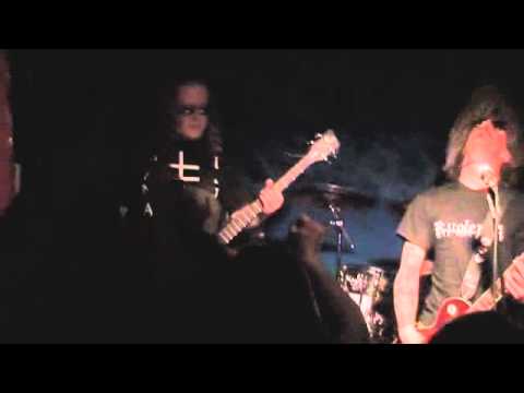 Barbatos - Baby I'm Your Man (Live at Factory)