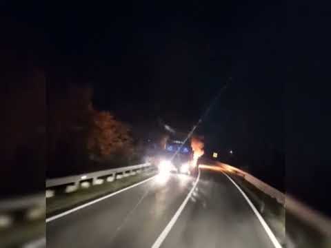 Eveniment rutier la ieșire din Giurgeni, județul Ialomița! O remorcă a luat foc