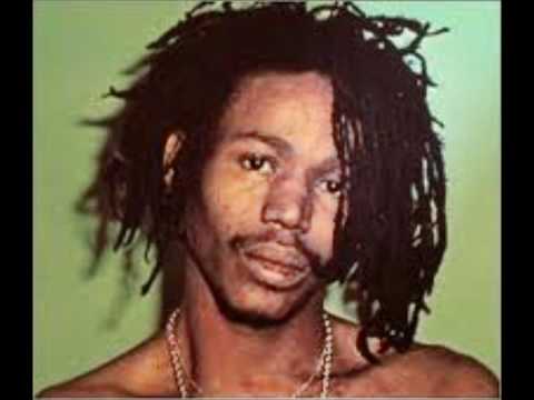 Errol Dunkley - Jah Little Green Apple.wmv