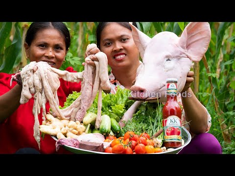 Cooking Pig Head and Intestine  - Yummy Braised Pork Organ [Phak Lov Recipe in Village]