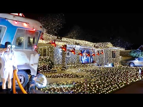 download lagu mp3 mp4 Christmas Vacation House, download lagu Christmas Vacation House gratis, unduh video klip Christmas Vacation House