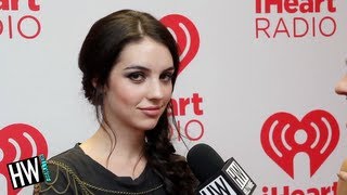 Interview pour HollywireTV (iHeartRadio Music Festival 2013)