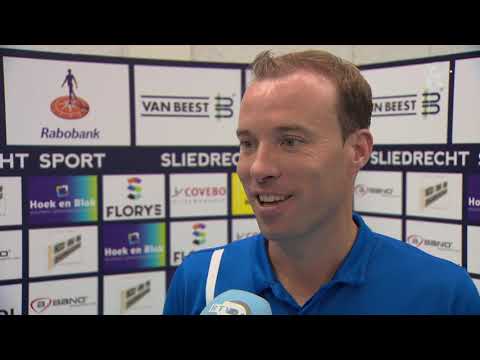 Trainer Paul van der Ven: 'Langs de kant kosten vijf sets ook veel energie'