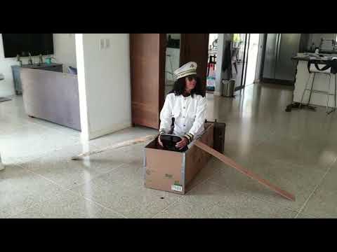 Filmpje juf Simone Spelen met dozen