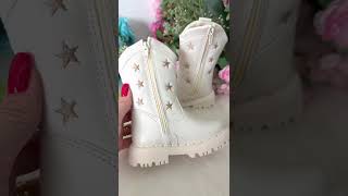 Vídeo de Bota Infantil Menina Nilqi Off White