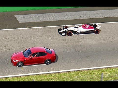 Alfa Romeo Giulia Quadrifoglio vs F1 Alfa Romeo Sauber F1 2018