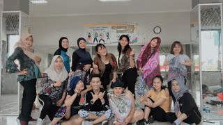 Download lagu Spesial HUT Kota Cirebon🥳 'Warung pojok' - Fanny Sabila || Coreo Class by DIKY😎📸💃🏻 mp3