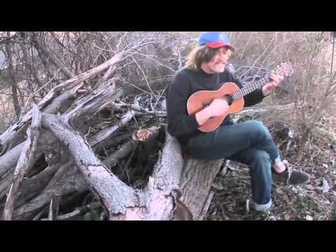 Cucumber and the Suntans - The Ghost is Gone