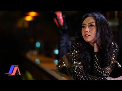Iva Lola - Atas Bawah (Official Music Video)