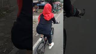 Download lagu ngajak istri gowes #bersepedahsantai mp3