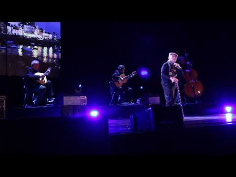 Francisco Martins canta a Marcha do Alfredo Marceneiro na Final do Festival "Sons do fado" 2018