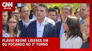 Vídeo: Flávio reúne líderes em QG e fala sobre parceria com o Podemos; veja | LIVE CNN