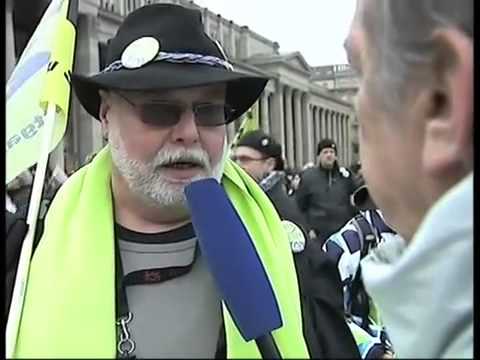 19 02 2011 Großkundgebung der Grünen im Stuttgarter Schloßpl 3